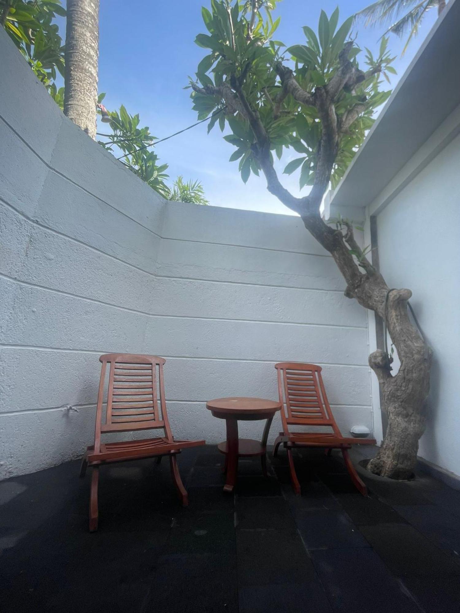Puri Oka Beach Bungalows 甘地达萨 外观 照片